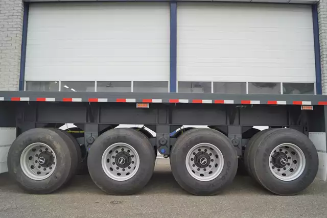 CIMC 40 Container 4-Axle Flatbed Trailer with Twistlock