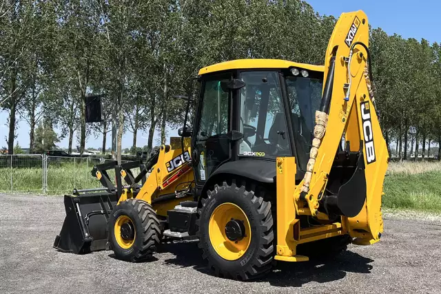 JCB 3CX 4x4 Chargeuse pelleteuse