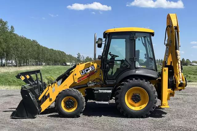 JCB 3CX 4x4 Chargeuse pelleteuse