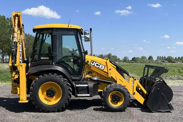 JCB 3CX 4x4 Chargeuse pelleteuse