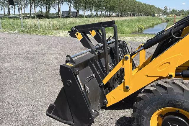 JCB 3CX 4x4 Chargeuse pelleteuse