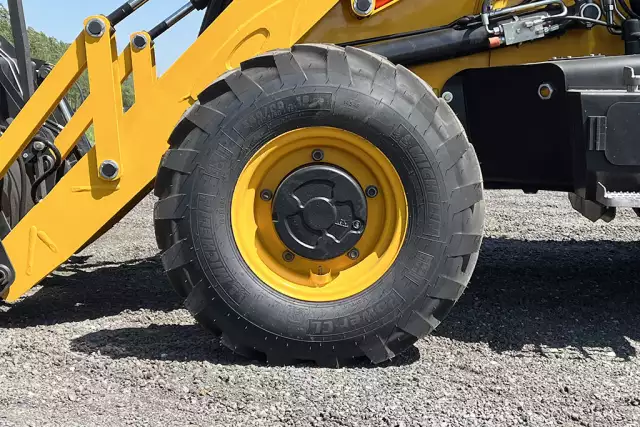 JCB 3CX 4x4 Chargeuse pelleteuse