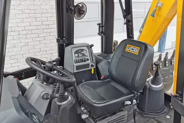 JCB 3DX Plus 4x4 Backhoe Loader