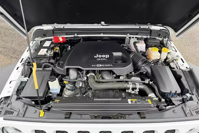 Jeep Wrangler Unlimited 4x4 Multi-Purpose Vehicle (MPV)