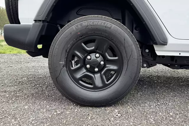 Jeep Wrangler Unlimited 4x4 Multi-Purpose Vehicle (MPV)
