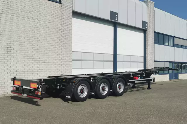 Kogel S24-2 Port 40 Simplex 3-Axle Container Trailer