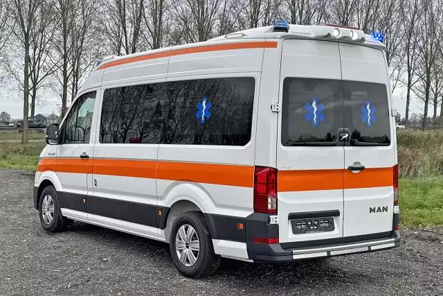 MAN TGE 3.180 QTX-M 4x2 Ambulance Van