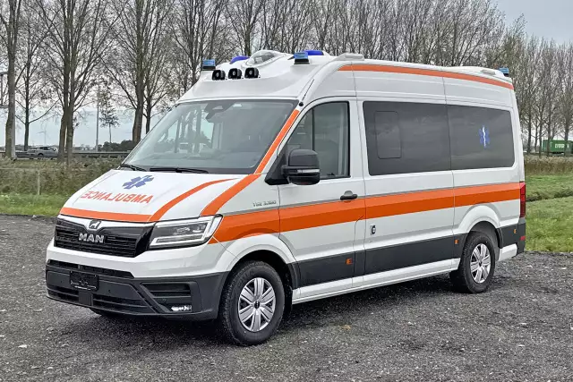 MAN TGE 3.180 QTX-M 4x2 Ambulance Van