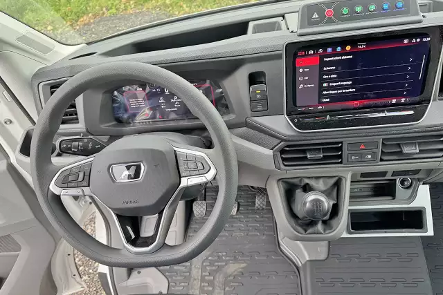 MAN TGE 3.180 QTX-M 4x2 Ambulance Van