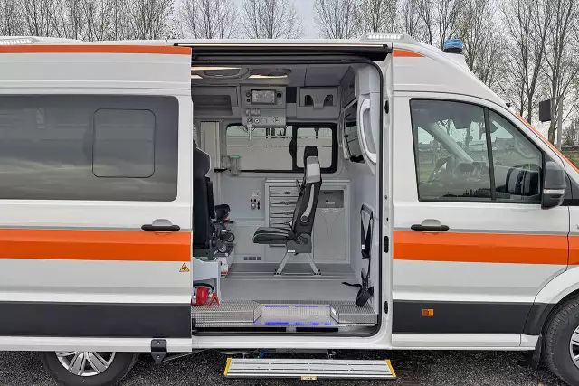 MAN TGE 3.180 QTX-M 4x2 Ambulance Van