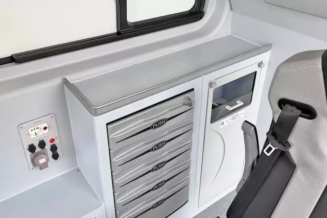 MAN TGE 3.180 QTX-M 4x2 Ambulance Van