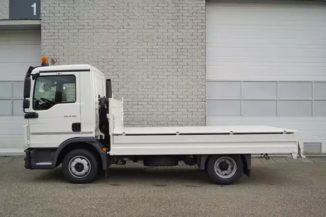 MAN TGL 8.160 BB 4x2 Tipper Truck