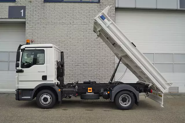 MAN TGL 8.160 BB 4x2 Tipper Truck