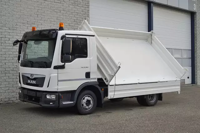 MAN TGL 8.160 BB 4x2 Tipper Truck