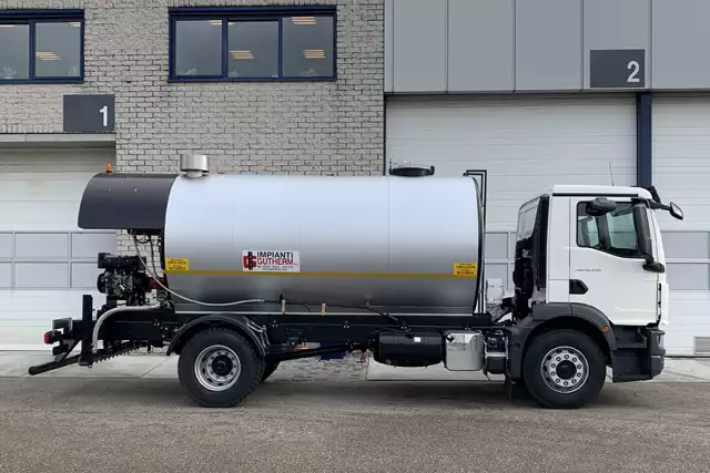 MAN TGM 18.250 BB CH 4x2 Bitumen Tank Sprayer