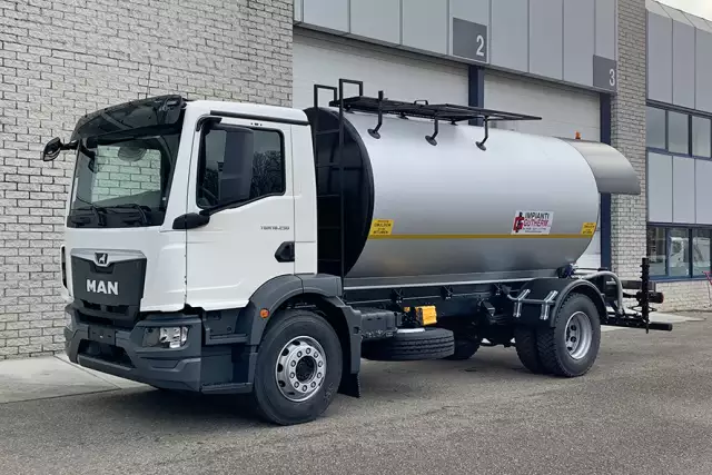 MAN TGM 18.250 BB CH 4x2 Bitumen Tank Sprayer