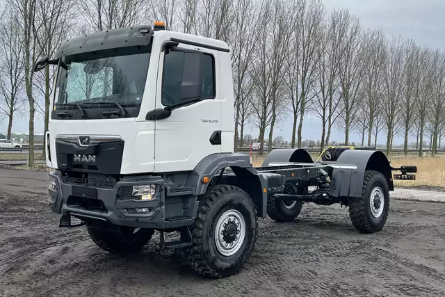 MAN TGM 18.250 BB CH 4x4 Chassis Cabin