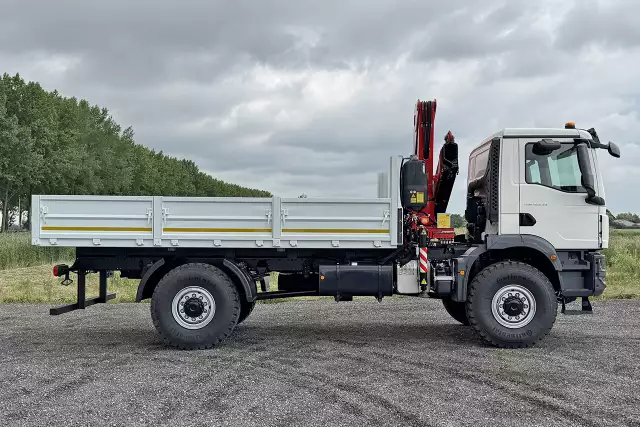 MAN TGM 18.250 BB CH 4x4 Crane Truck
