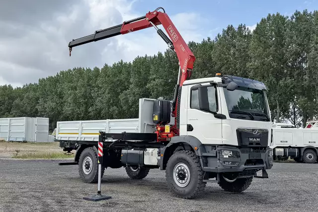 MAN TGM 18.250 BB CH 4x4 Crane Truck