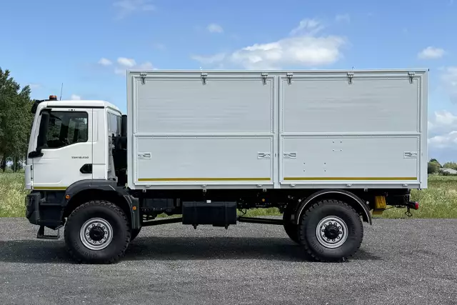 MAN TGM 18.250 BB CH 4x4 Service Truck