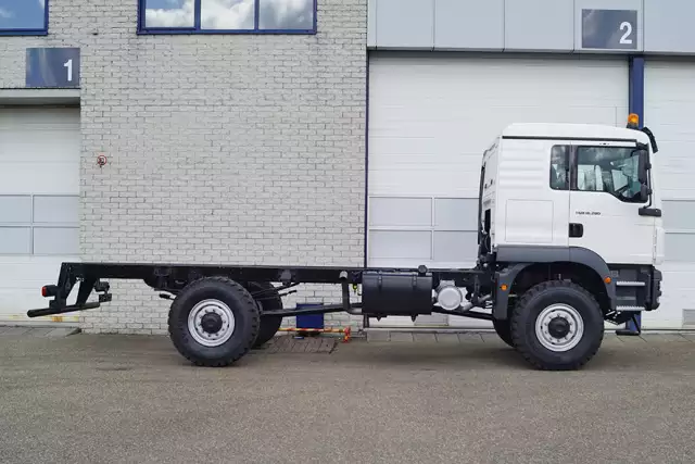 MAN TGM 18.280 BB-CKD 4x4 Chassis Cabin