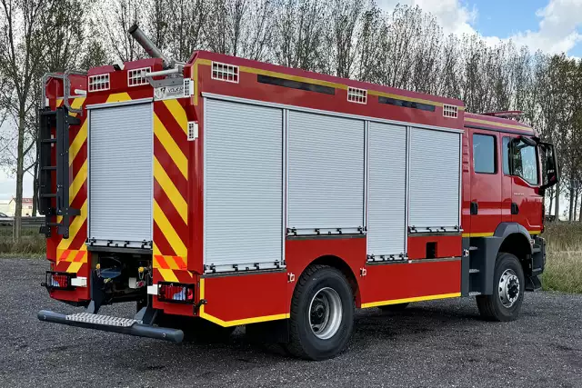 MAN TGM 18.320 BB CH 4x4 Camion de pompiers