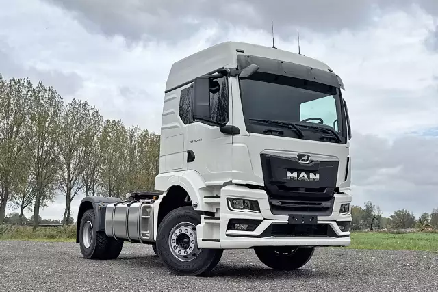 MAN TGS 22.440 BB SA 4x2 Tractor Head