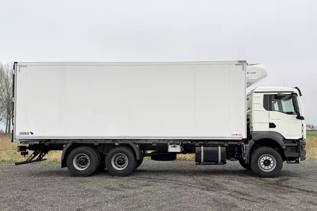 MAN TGS 33.360 BB CH 6x4 Refrigerated Box Truck