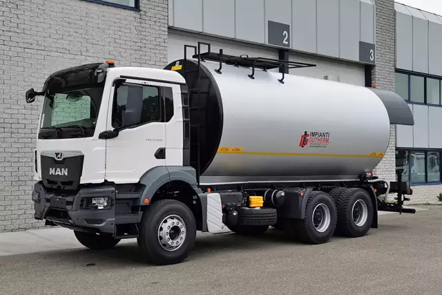 MAN TGS 33.400 BB CH 6x4 Bitumen Tank Sprayer