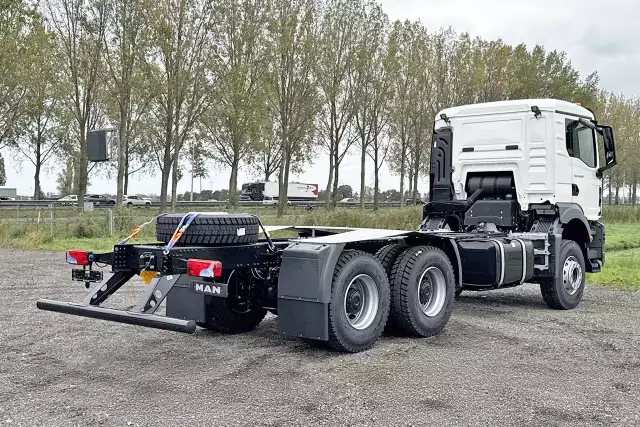 MAN TGS 33.400 BB CH 6x4 Chassis Cabin