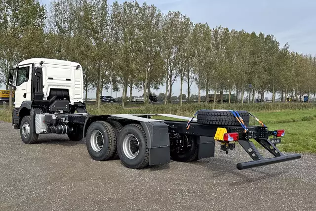 MAN TGS 33.400 BB CH 6x4 Chassis Cabin
