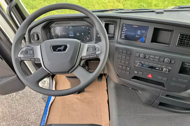 MAN TGS 33.400 BB CH 6x4 Chassis Cabin