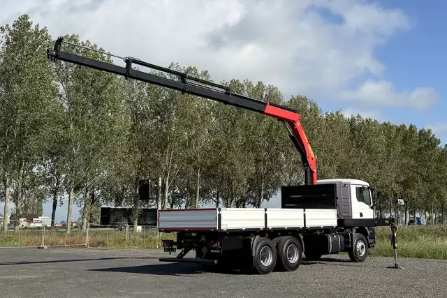 MAN TGS 33.400 BB CH 6x4 Crane Truck