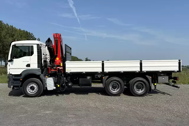 MAN TGS 33.400 BB CH 6x4 Crane Truck