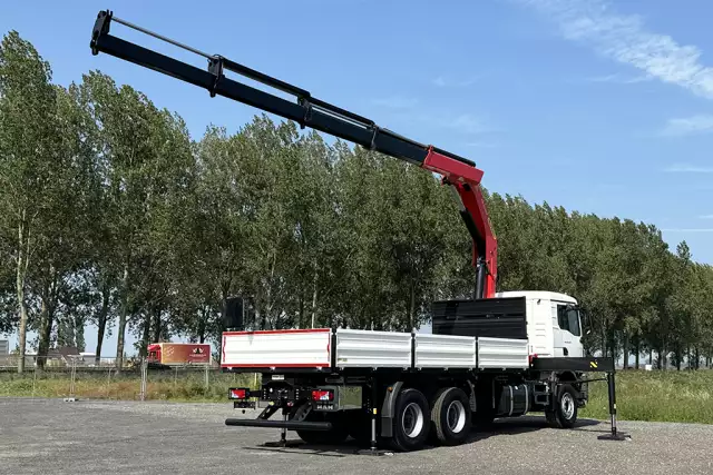 MAN TGS 33.400 BB CH 6x4 Crane Truck