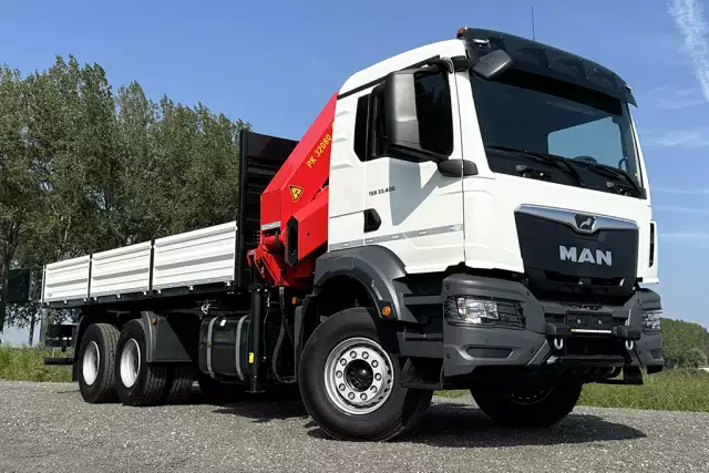 MAN TGS 33.400 BB CH 6x4 Crane Truck