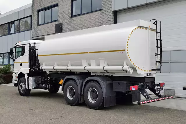 MAN TGS 33.400 BB CH 6x4 Fuel Tank Truck