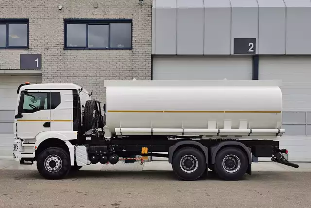 MAN TGS 33.400 BB CH 6x4 Fuel Tank Truck