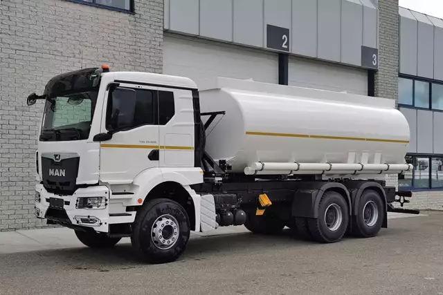 MAN TGS 33.400 BB CH 6x4 Fuel Tank Truck