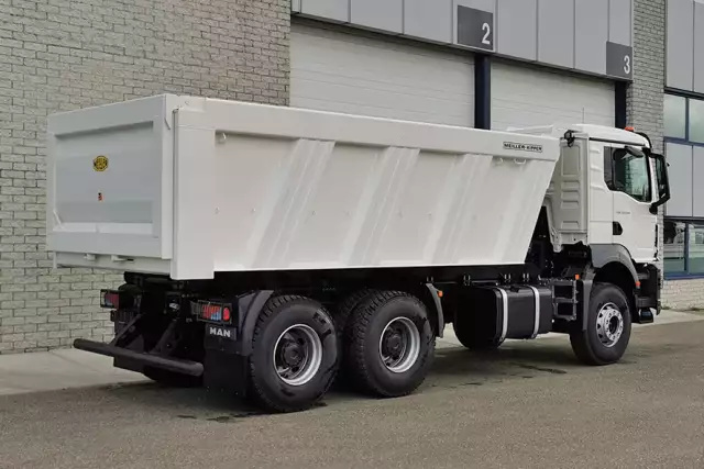 MAN TGS 33.400 BB CH 6x4 Tipper Truck