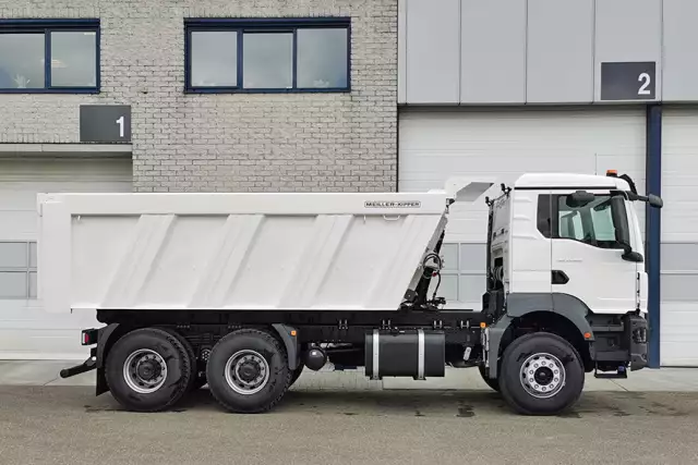 MAN TGS 33.400 BB CH 6x4 Tipper Truck