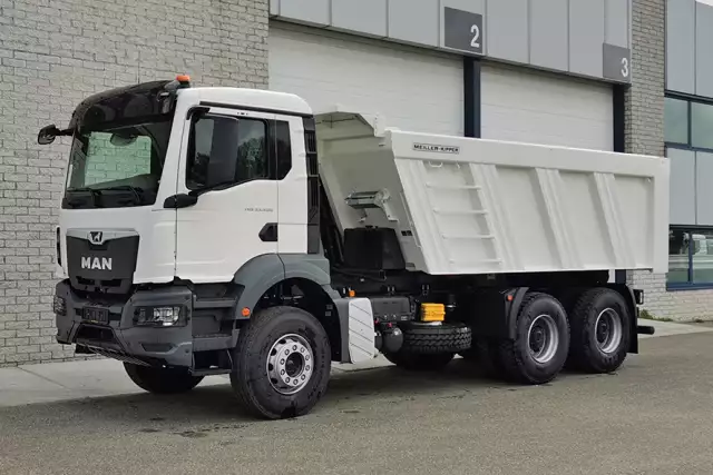 MAN TGS 33.400 BB CH 6x4 Tipper Truck