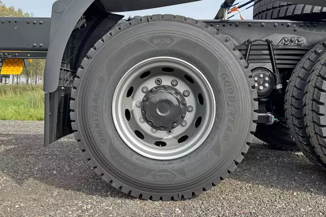 MAN TGS 33.400 BB CH 6x6 Chassis Cabin