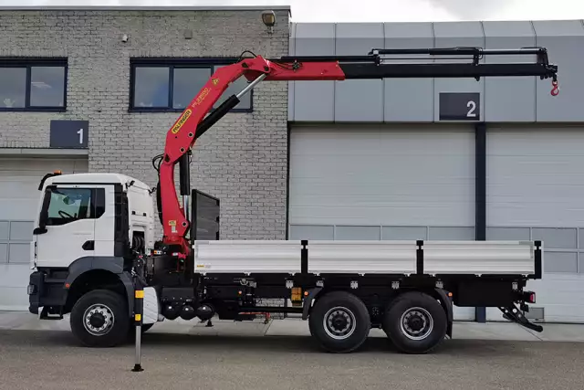 MAN TGS 33.400 BB CH 6x6 Crane Truck