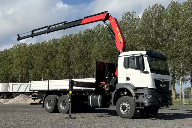 MAN TGS 33.400 BB CH 6x6 Camion grue