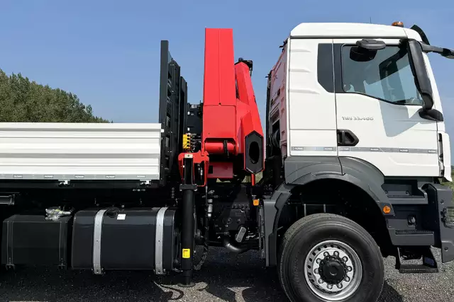 MAN TGS 33.400 BB CH 6x6 Crane Truck