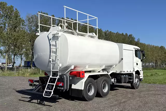 MAN TGS 33.400 BB CH ADR 6x4 Aviation Fuel Tank Truck