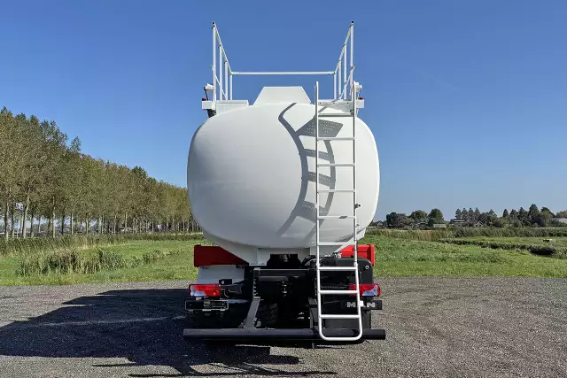 MAN TGS 33.400 BB CH ADR 6x4 Aviation Fuel Tank Truck