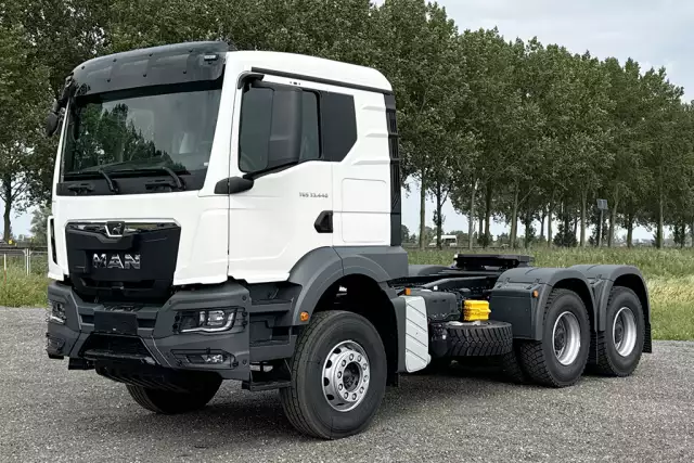 MAN TGS 33.440 BB SA 6x4 Tracteur