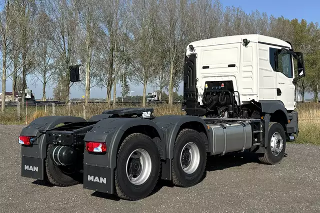 MAN TGS 33.440 BB SA 6x4 Tractor Head